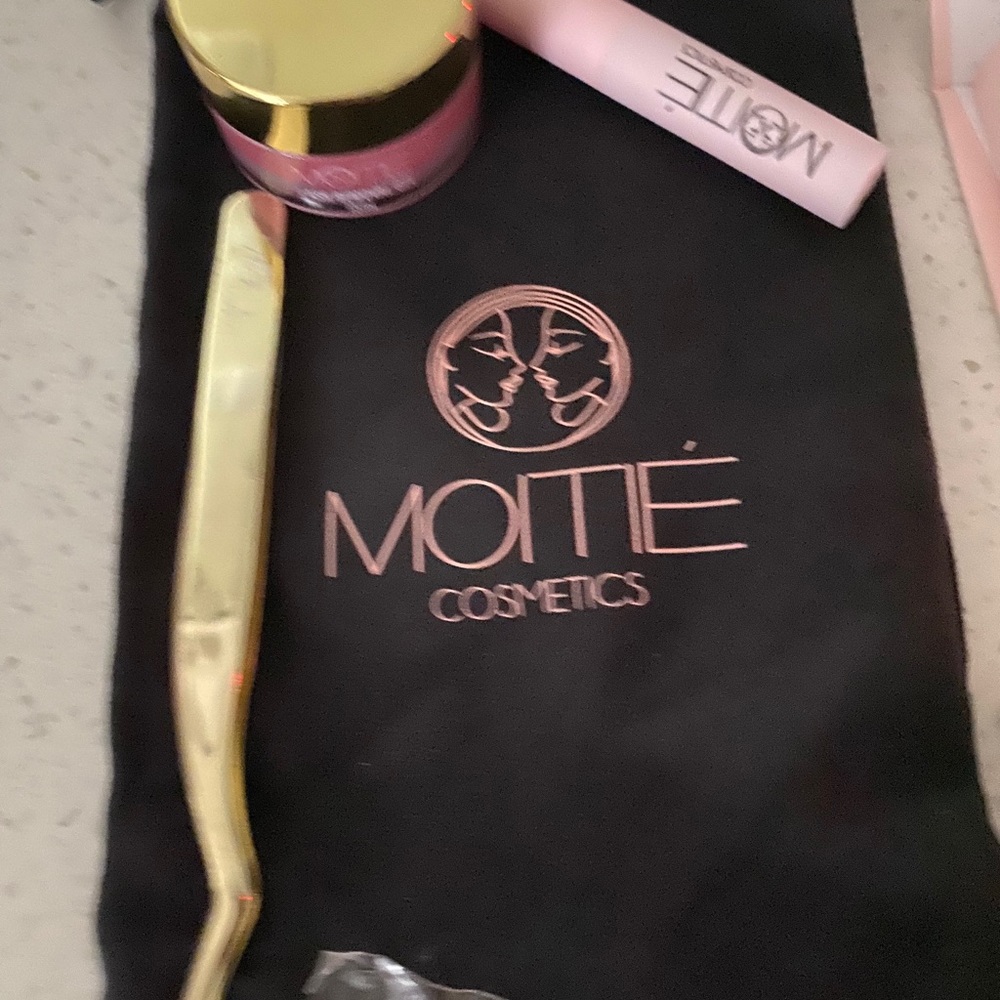 Moitie 10day lashes kit plus extra lashes